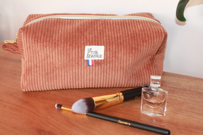 trousse de toilette en velours côtelé rouille