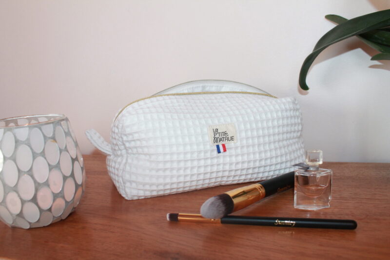trousse de toilette en nid d'abeille blanc