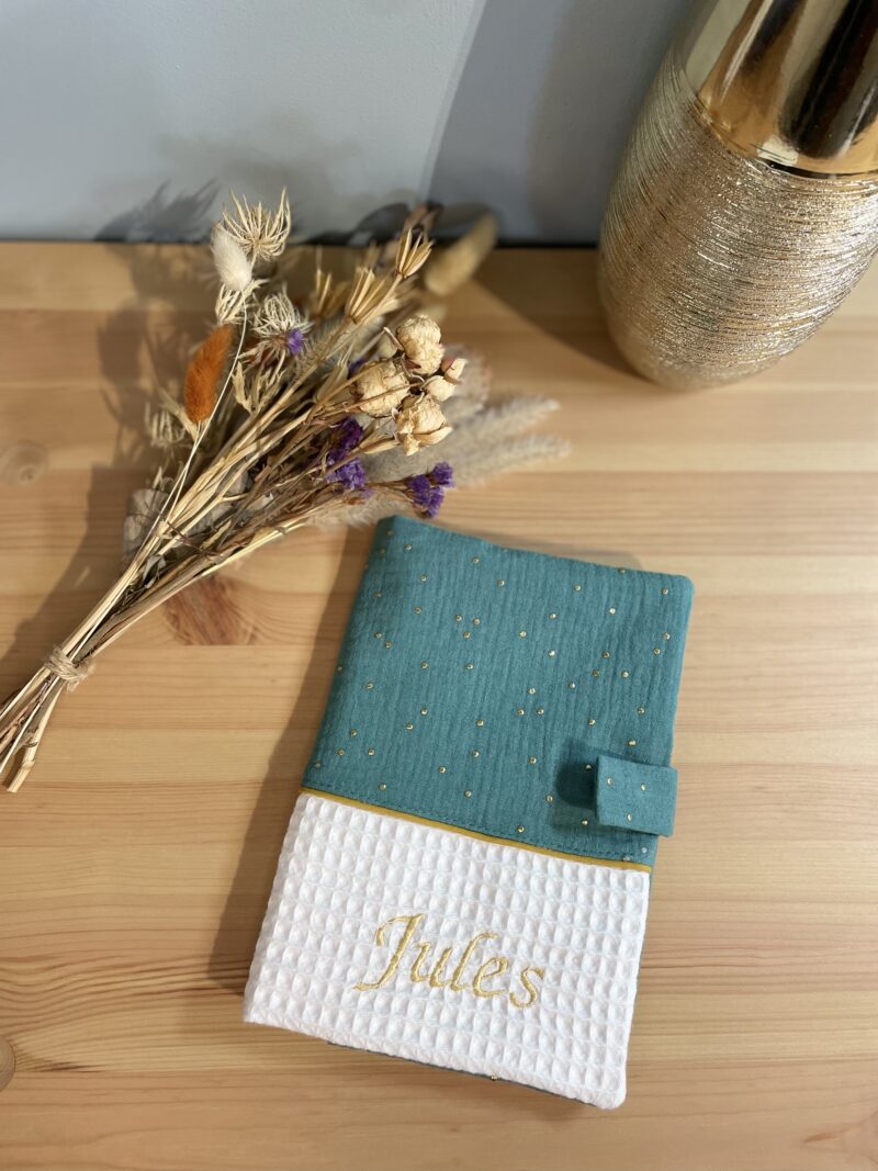 protège carnet de santé brodé Jules
