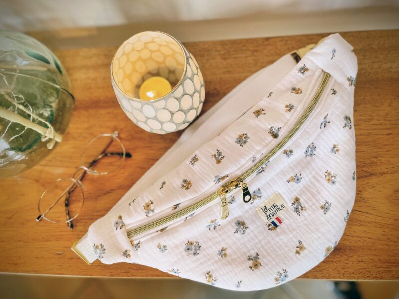 banane standard en double gaze petite fleur bleue