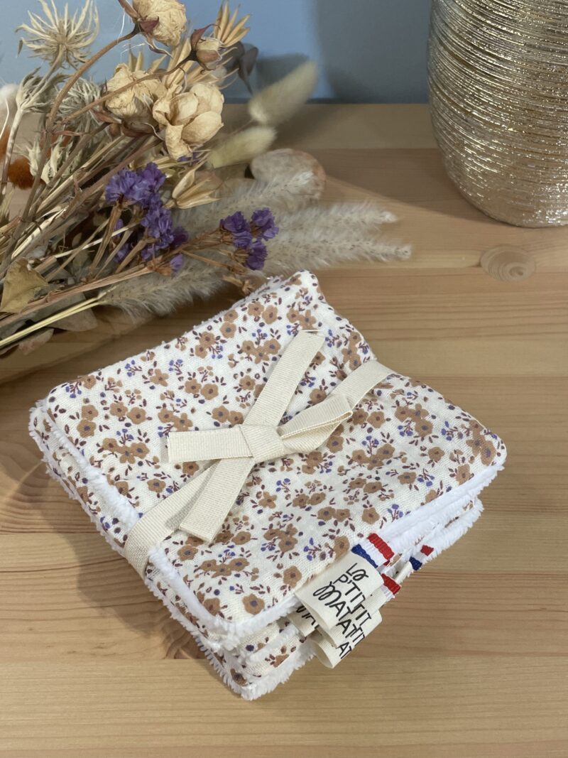 lot de lingettes en double gaze fleurs camel et éponge de bambou