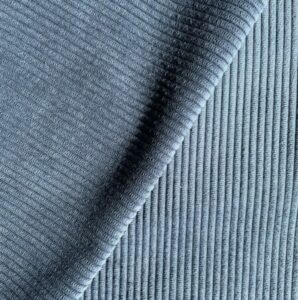 Velours côtelé bleu jean