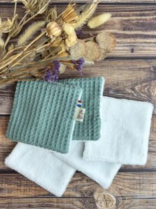 lot de 5 lingettes lavables en nid d'abeille vert et éponge de bambou.