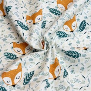 Tissu coton motif renard et feuille verte pour des créations bébé faites main