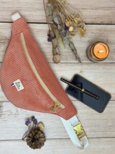 Sac banane standard en velours côtelé corail fait main